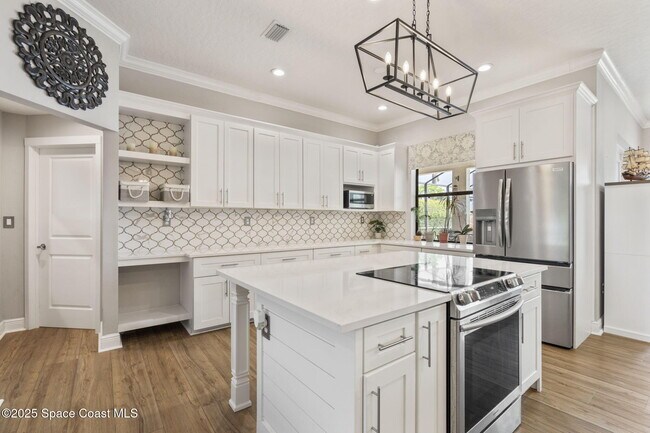 Building Photo - 4650 Chardonnay Dr