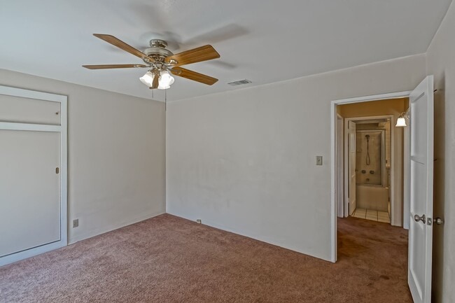 Building Photo - SPACIOUS, BRIGHT & AIRY, 3BR2BA HOME W/ GREAT OUTDOOR SPACE, LARGE DRIVEWAY W/ COVERED CARPORT & ...