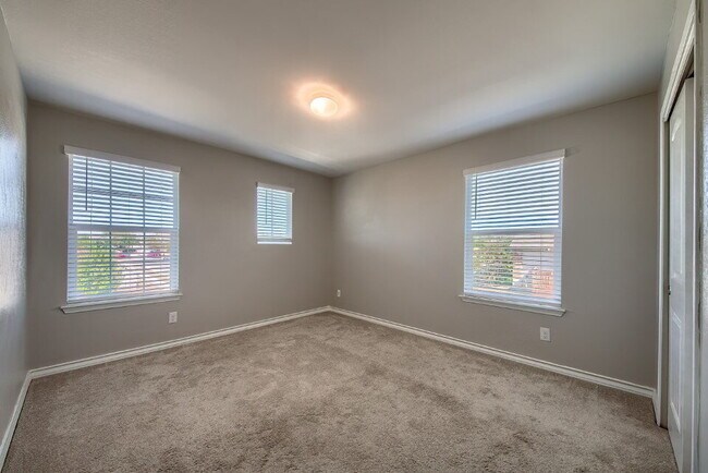 Building Photo - THIS STUNNING RENTAL HAS IT ALL!