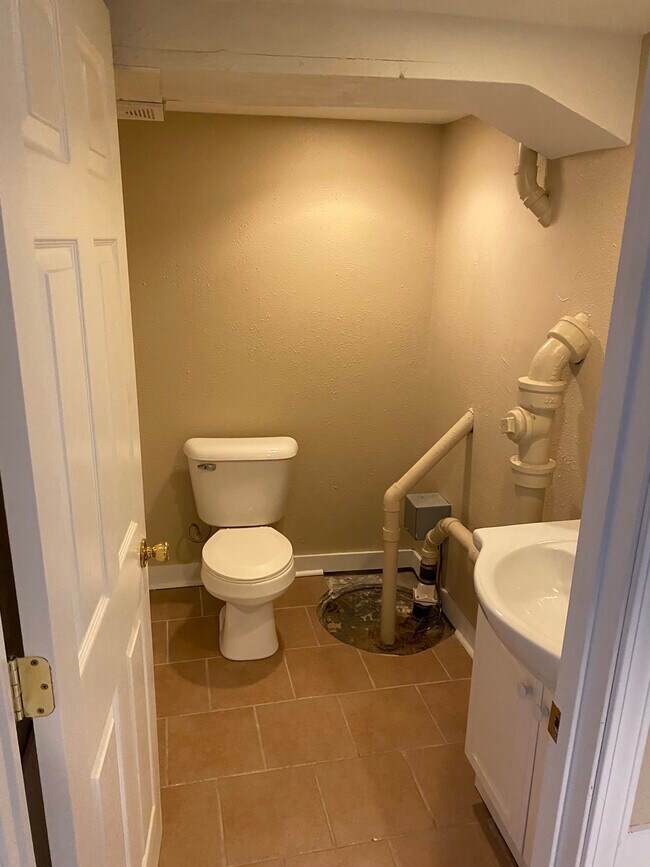 Building Photo - 2107 52nd St