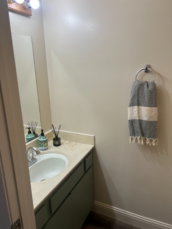 Building Photo - 509 E Park Ave