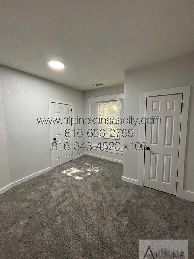 Building Photo - Northland Bungalow in Staley SD Available Now