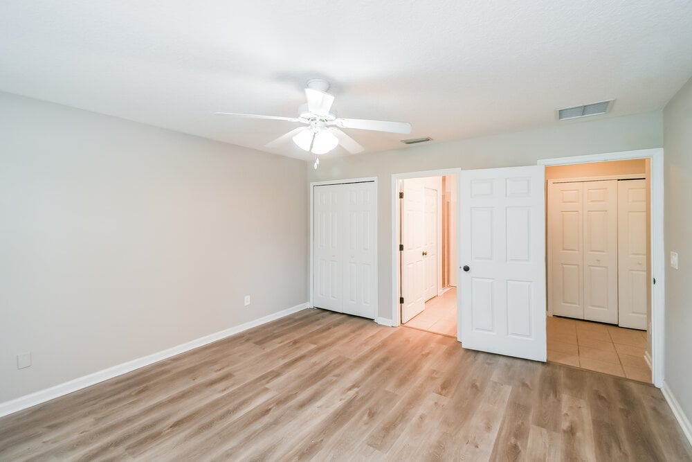 Building Photo - 607 Sunny Stroll Dr