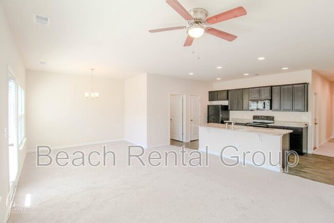 Building Photo - 313 Grv Pk Lp