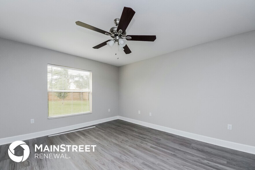 Building Photo - 1705 Pebble Beach St