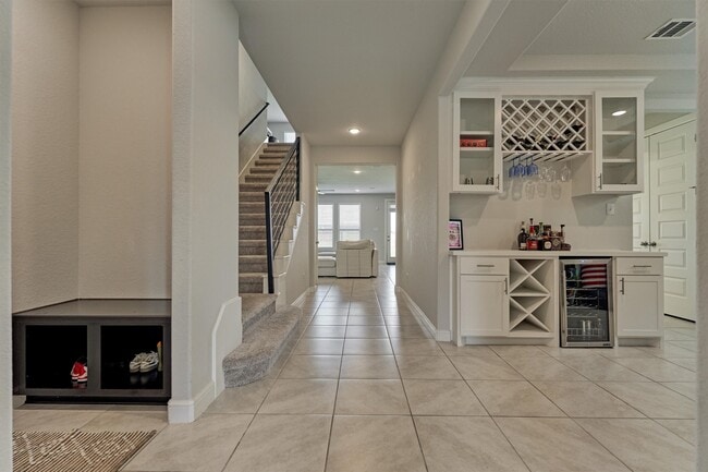 Building Photo - 15846 Weston Ridge Dr