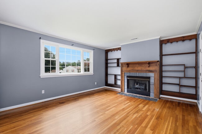 Building Photo - 2510 Bicors Dr