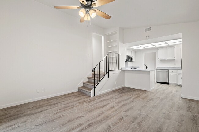 Building Photo - 34 Altamont Dr