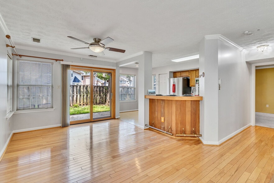 Building Photo - 13920 Lord Fairfax Pl