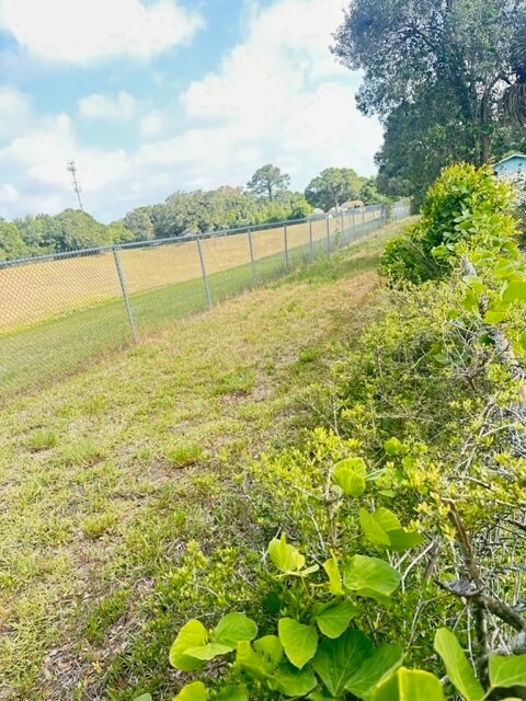 Building Photo - Charming affordable 3/1.5 House minutes from NAS Pensacola & Corry Station