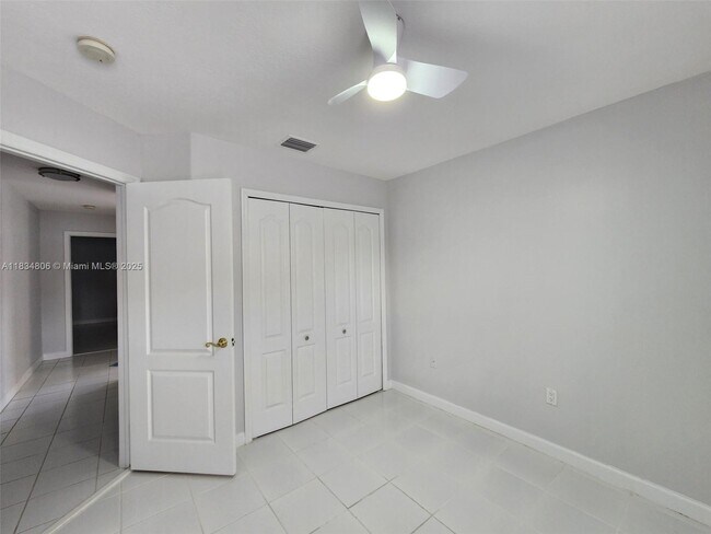 Building Photo - 986 NW 136th Ct