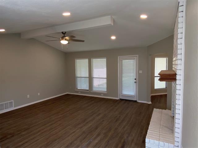Building Photo - 615 Stoneybrook Dr
