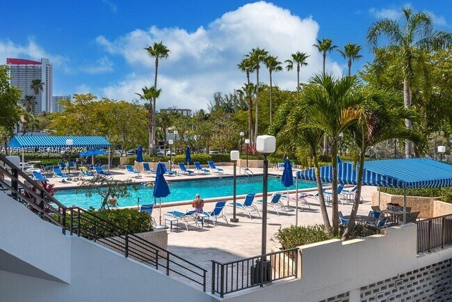 Building Photo - 600 Three Islands Boulevard