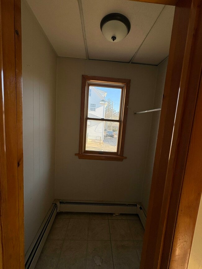 Building Photo - 725 Wheeler Ave