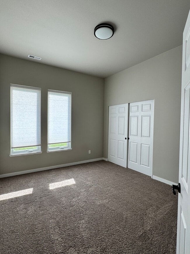 Building Photo - Occupied, do not disturb tenants.  West Valley 3 bedroom 3 Car Garage Custom Built