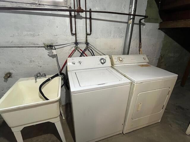 Building Photo - 99 Robert St