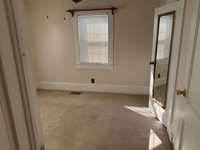 Building Photo - 3222 Perry Blizzard Rd