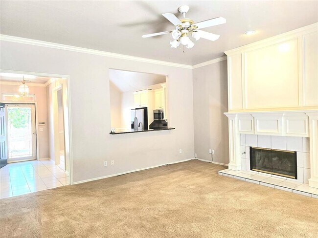 Building Photo - 1823 Chelsea Dr