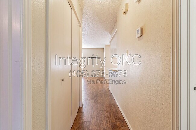 Building Photo - 618 Welston Cir