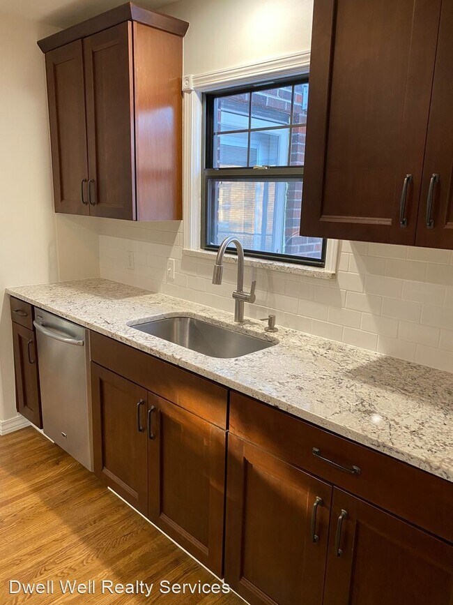 Building Photo - 2 br, 1.5 bath House - 1540 S Gary Ave