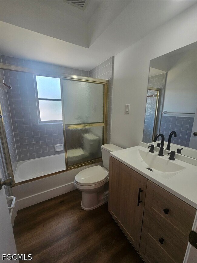 Building Photo - 5989 Hillyer Ct