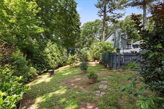 Building Photo - 2660 Windage Dr SW