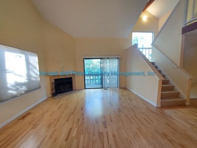 Building Photo - Spacious 3 Bed + Loft in Rio Del Mar