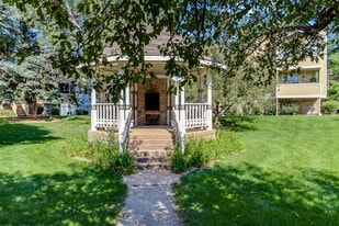 Building Photo - 3200 Azalea Dr