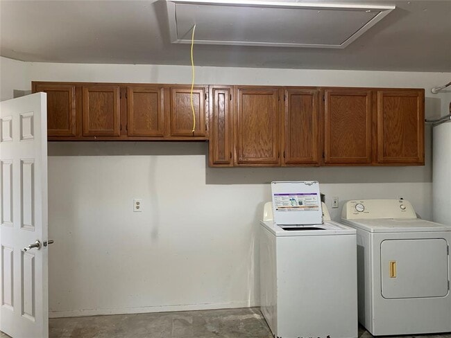 Building Photo - 2793 Spring Moss Dr