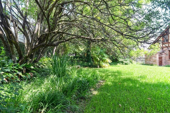 Building Photo - 1451 Watson St