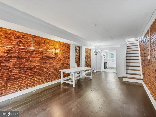 Building Photo - 3009 McElderry St