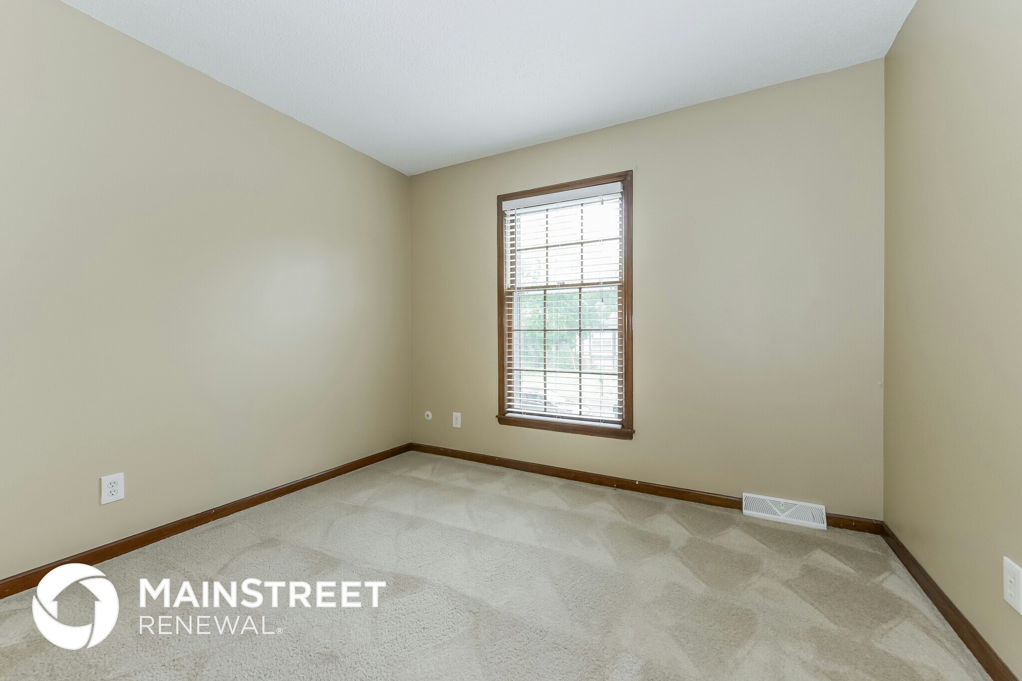 Building Photo - 7403 E 132 Terrace