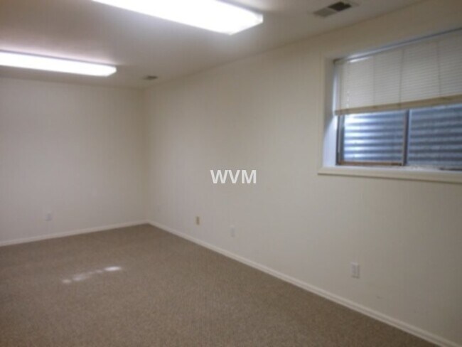 Building Photo - Mission Viejo Ranch with basement