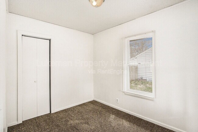 Building Photo - 527 Idaho Ave