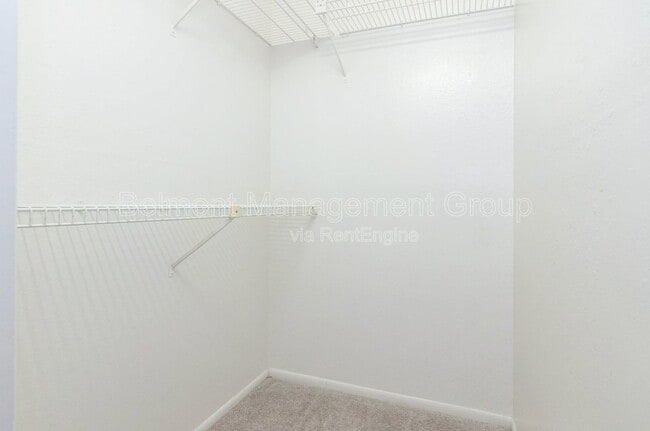 Building Photo - 642 Dory Ln