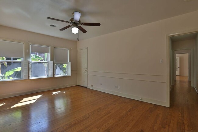 Building Photo - 3124 Jarrard St