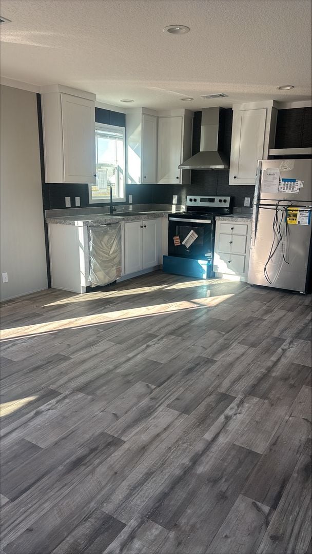 Building Photo - 2421 Caulie Harris Rd