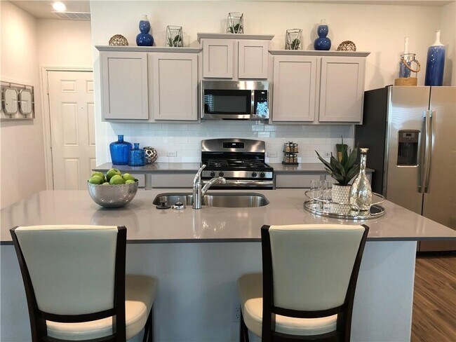 Building Photo - 171 Andross Ln