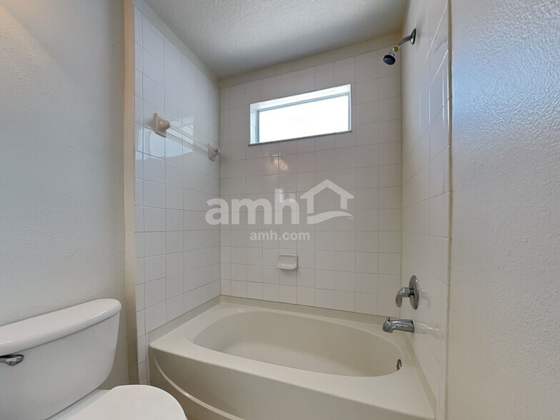 Building Photo - 509 Sunset Beach Ct