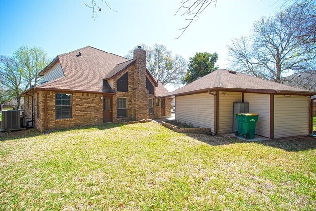 Building Photo - 28816 S Diamondhead