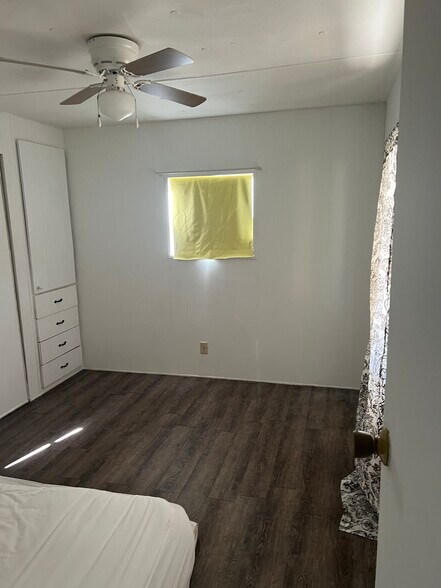 Building Photo - 26124 Colony Rd