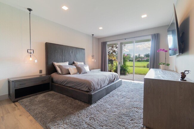 Building Photo - 11829 Pebblewood Dr