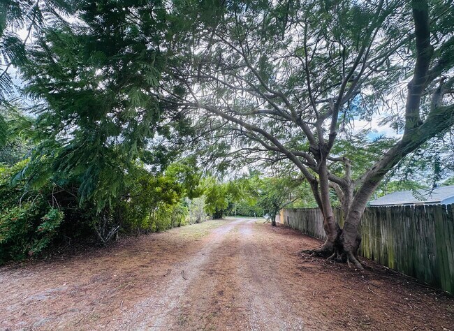 Building Photo - 4540 Mathis St