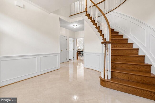 Building Photo - 4804 Leighfield Valley Dr