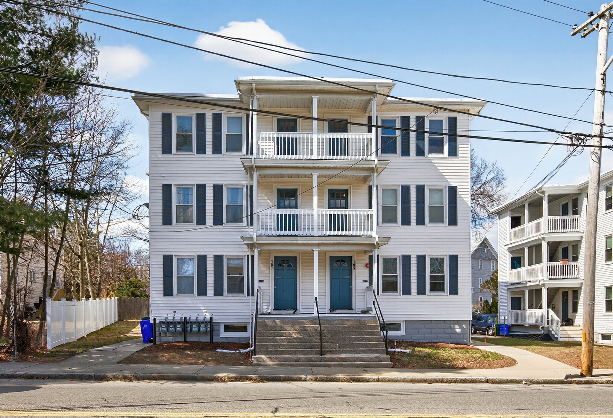 Building Photo - 179 County St
