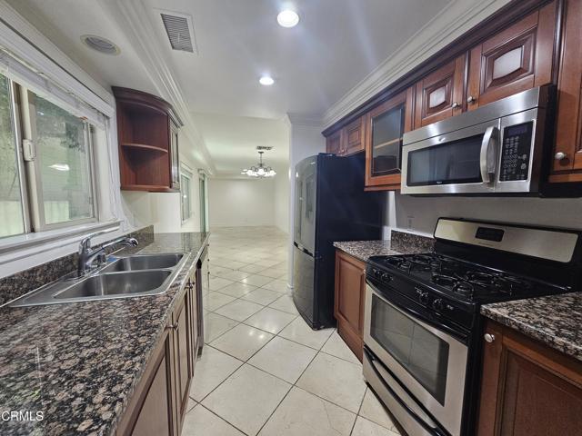 Building Photo - 6949 Elmo St