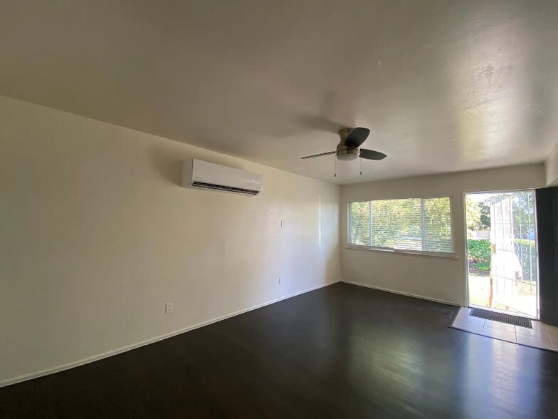 Building Photo - 775 Leonard St