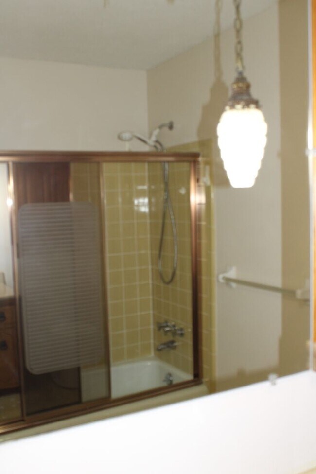 Building Photo - 3 Bedroom 2 Bath W/ Garage Hephzibah!