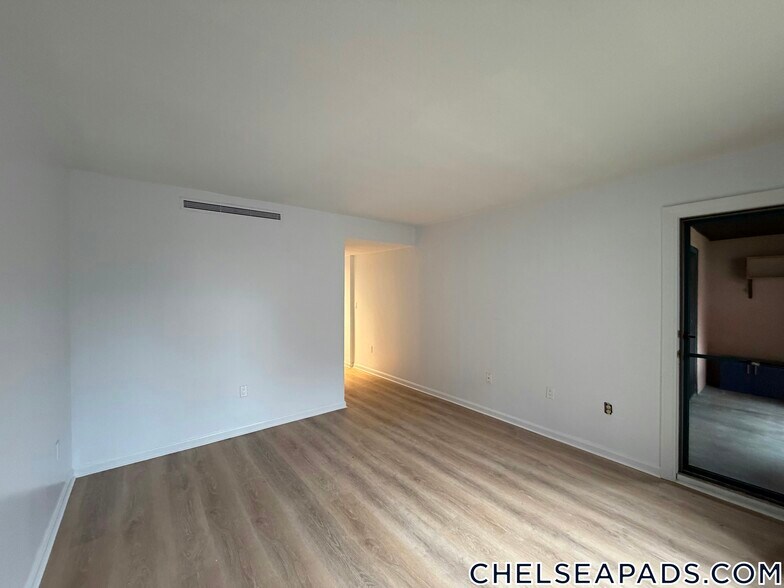 Building Photo - 165 Cottage St