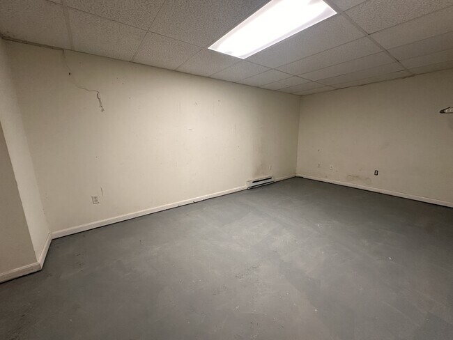 Building Photo - 1346 Nadenbousch Ln